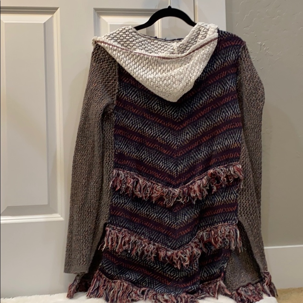 Sweater - Picture 2 of 7